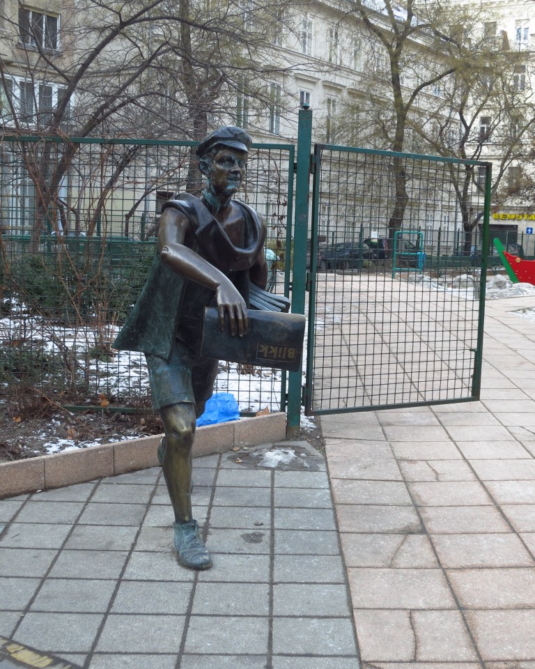 Statue of the Blikk-boy