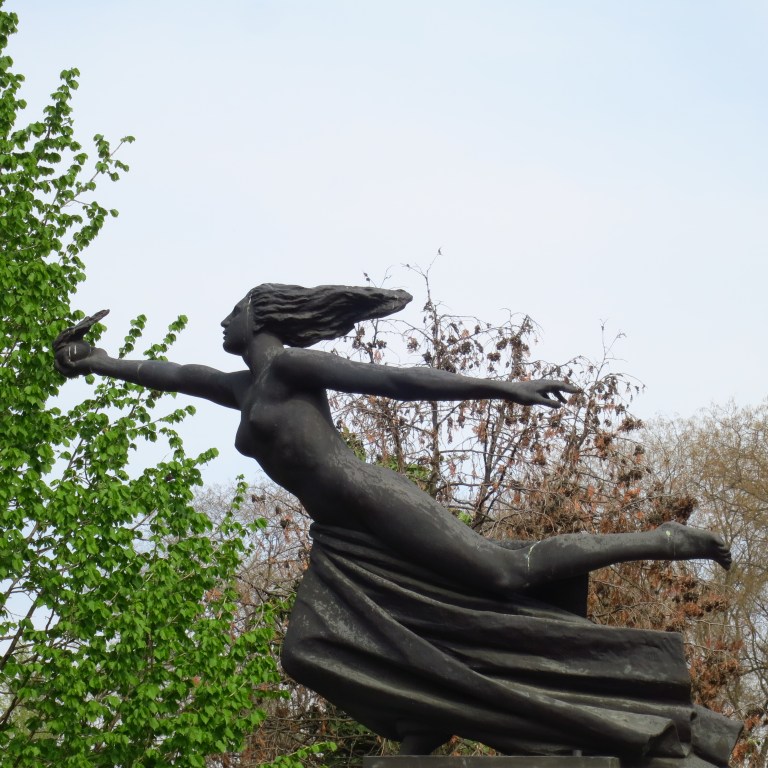 A not so comfortable pose